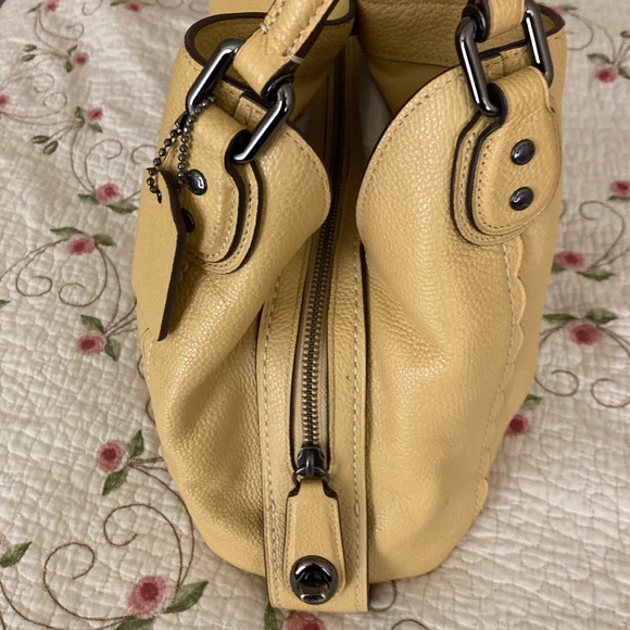 Coach handbag - Picture 1 of 13